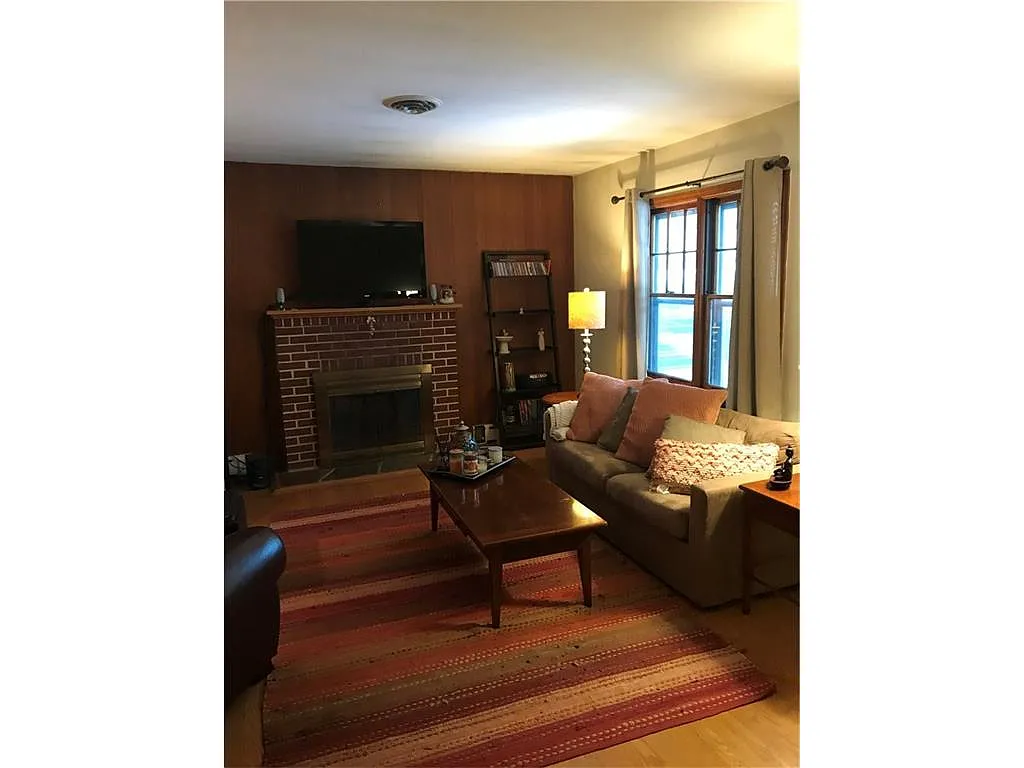 9 Nelson St photo 1