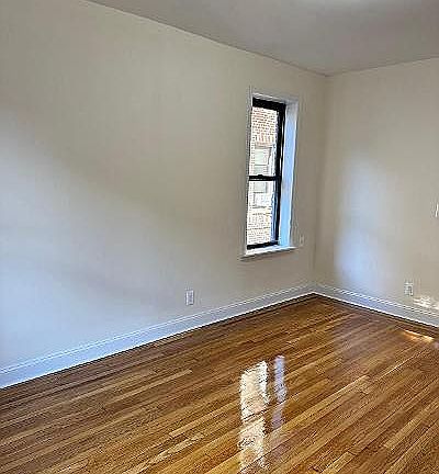5th image of 68-43 Cloverdale Blvd #2B