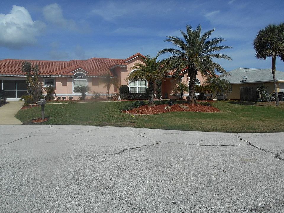 1st image of 7 Laurel Dr