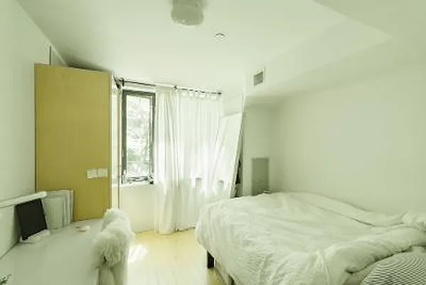 Rented by The Downtown LLC | media 42