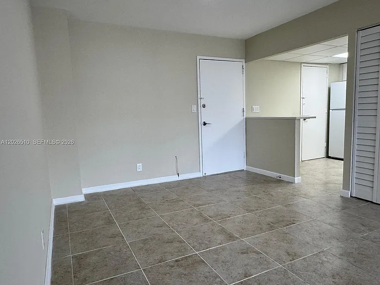 401 Golden Isles Dr #614 — Photo 25