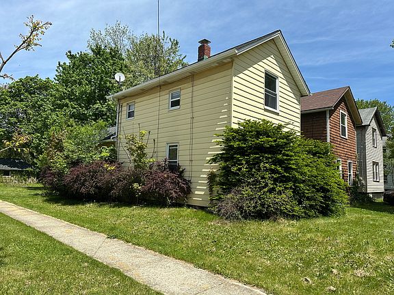 2nd image of 353 Harris St