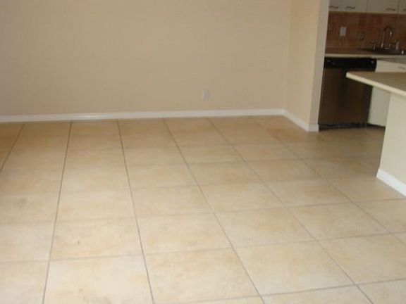 3rd image of 3350 NE 192nd St APT 4K