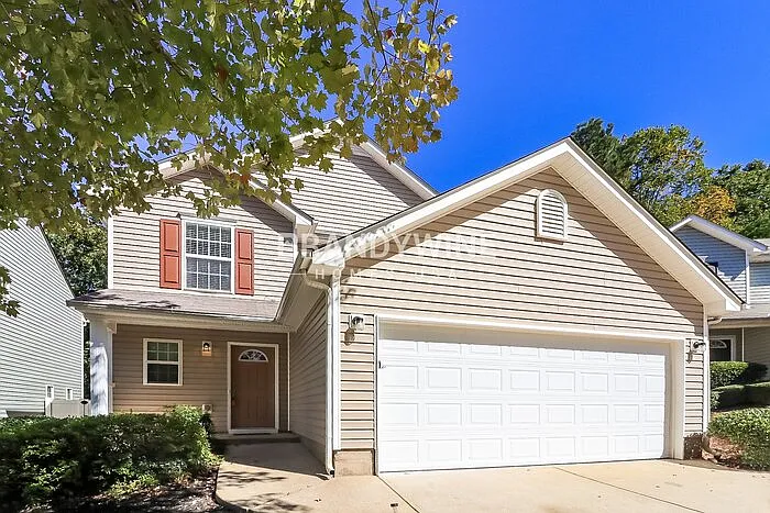 273 Topaz Dr — Photo 3