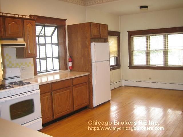 1st image of 2107 W Waveland # 1 Ave