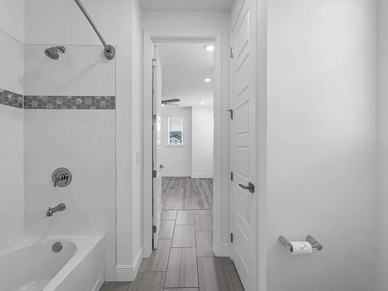 7446 Alpine Butterfly Ln — Photo 32