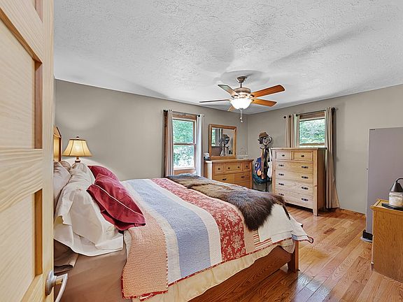 12th image of this home