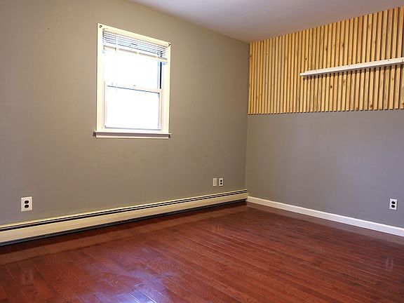 5th image of 45 Alexander Ave