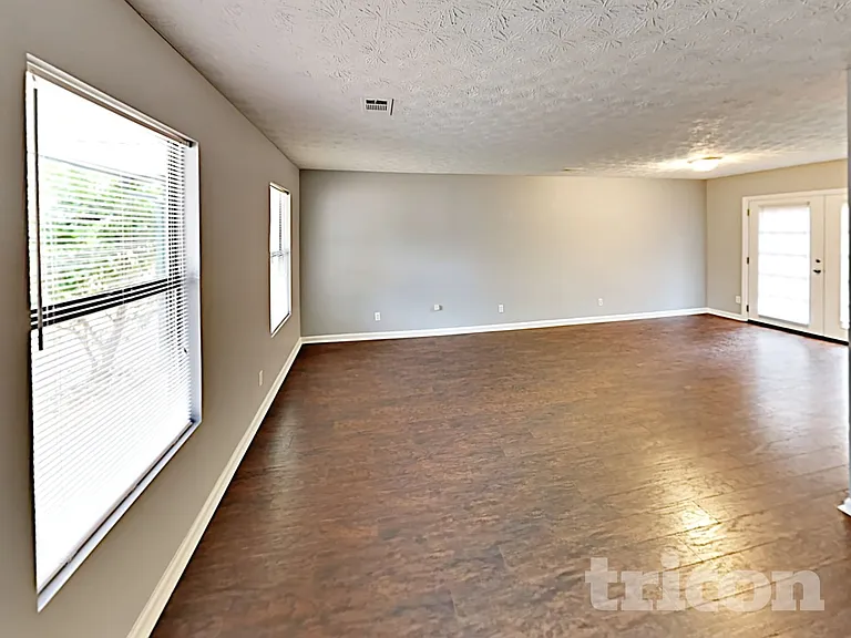 3341 Goldenchain Dr — Photo 21