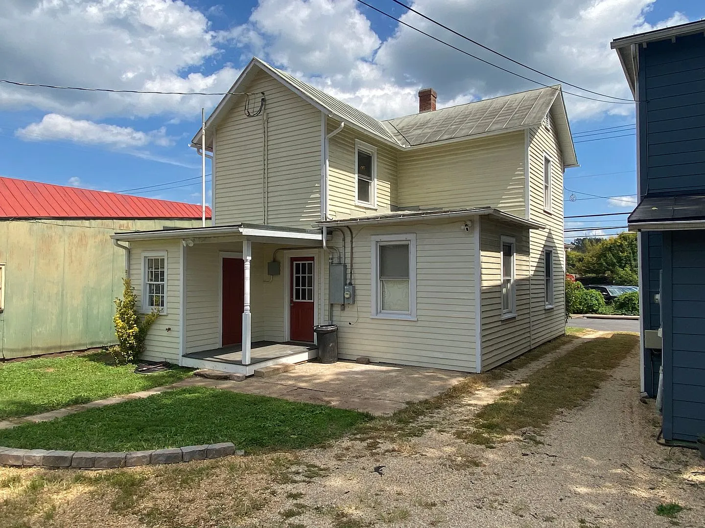 Charming Historic 2 Bedroom/1 Bathroom Home for Rent in Downtown Culpeper — Photo 4