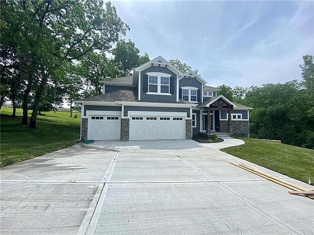 1st image of 1547 Oakwood Ln
