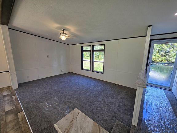 5th image of 176 Northeast Pond Road