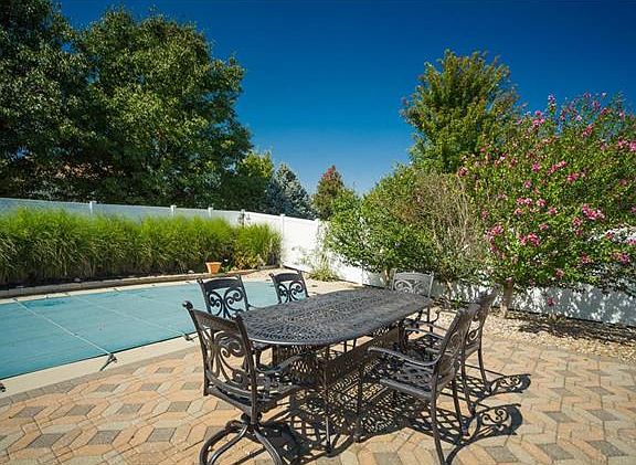 5th image of 2809 Falcon Crest Dr