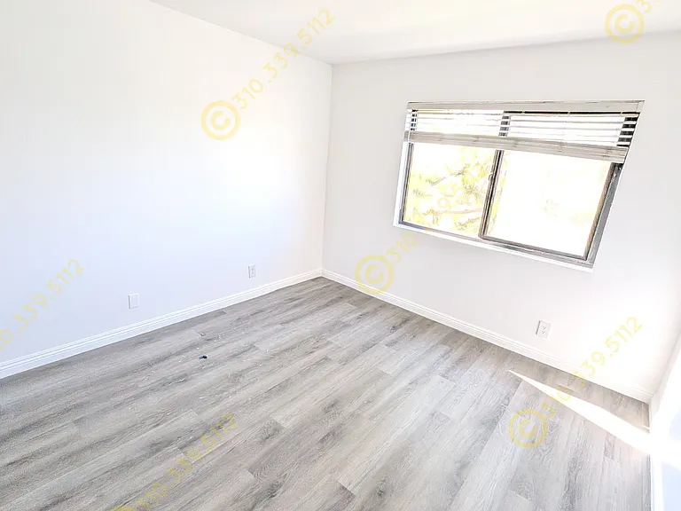 445 Hawthorne #313 — Photo 12