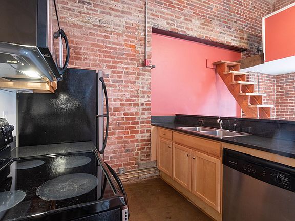 3rd image of 1201 W Clay St APT G1