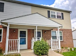 17 Devon Ct, Selinsgrove, PA 17870