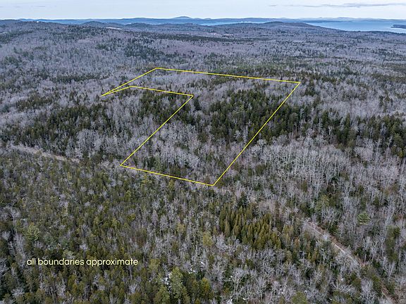 3rd image of 237 Knights Pond Road