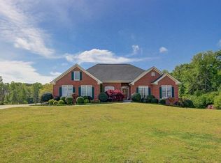 512 Dukes Rd, Mansfield, GA 30055