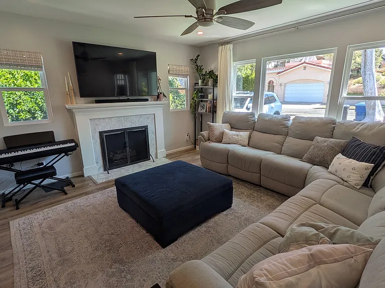 3041 Greenfield Ave — Photo 4