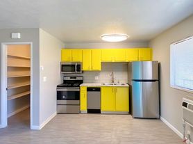217 E. Taylor