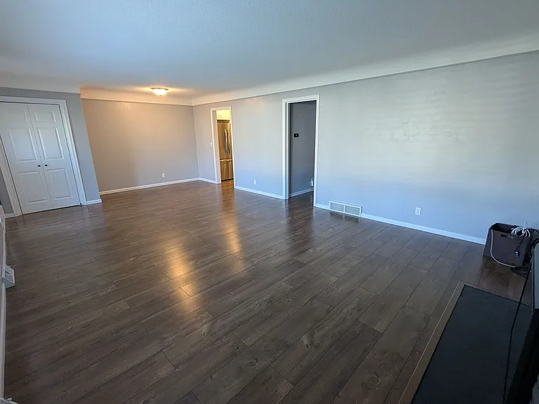 6228 Newton Ave S — Photo 19