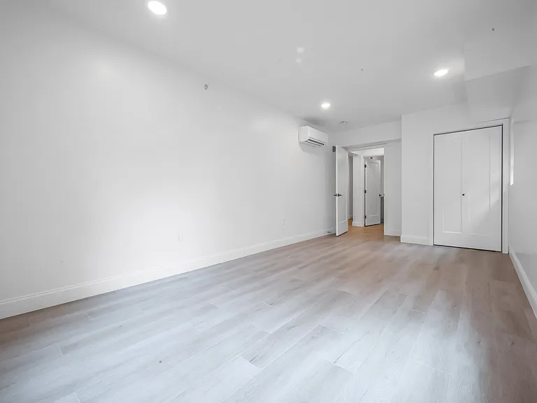126 Adelaide Ave #103 — Photo 9