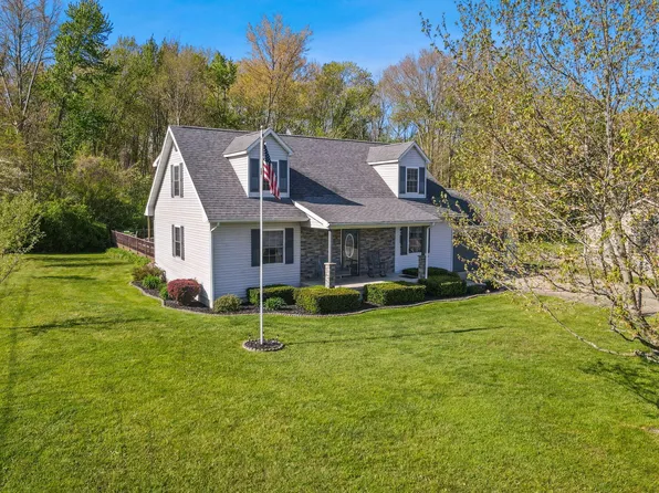 10600 S Poplar Dr, Glouster, OH 45732