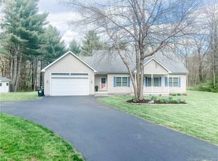 12 Grey Fox Lndg, Woodstock, CT 06281