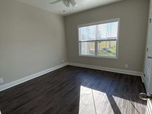 5th image of 1040 Glenkirk Dr #B