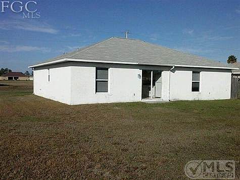 2nd image of 3143 NE 14th Pl