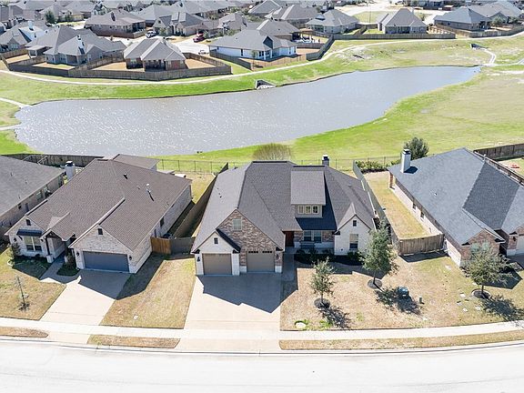 3rd image of 15658 Long Creek Ln