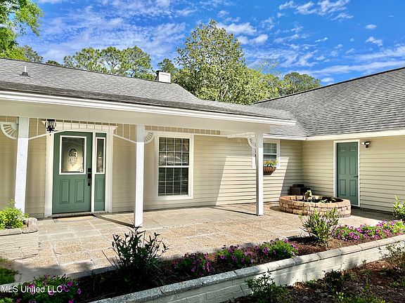 4th image of 114 Braeburn Dr