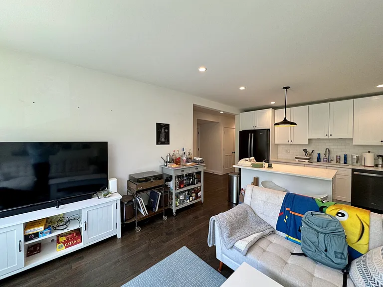 2020 W Division St #2 — Photo 18