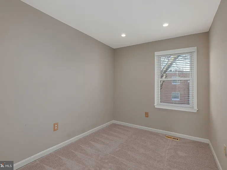 3848 Brighton Ct — Photo 28