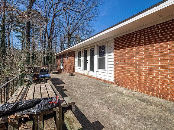 4th image of 10C Pinewood Dr