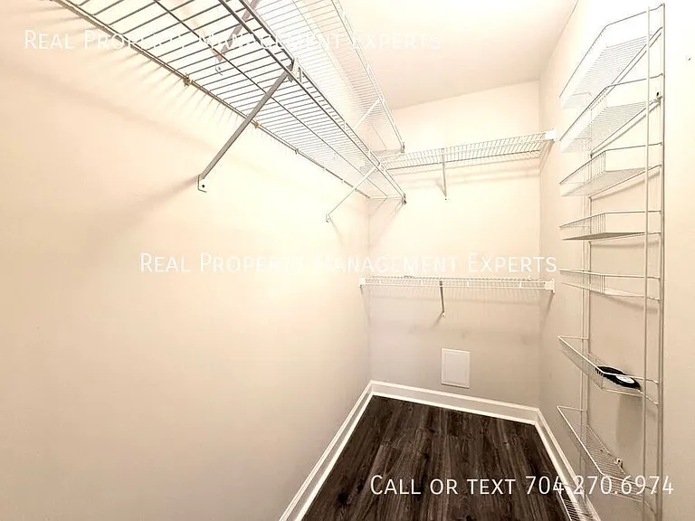 913 Southwest Dr — Photo 10