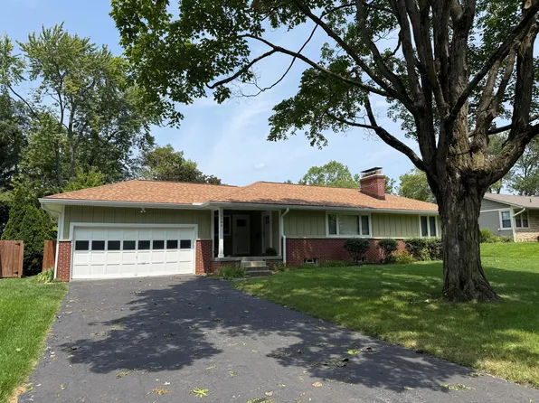 2106 Springhill Dr, Columbus, OH 43221