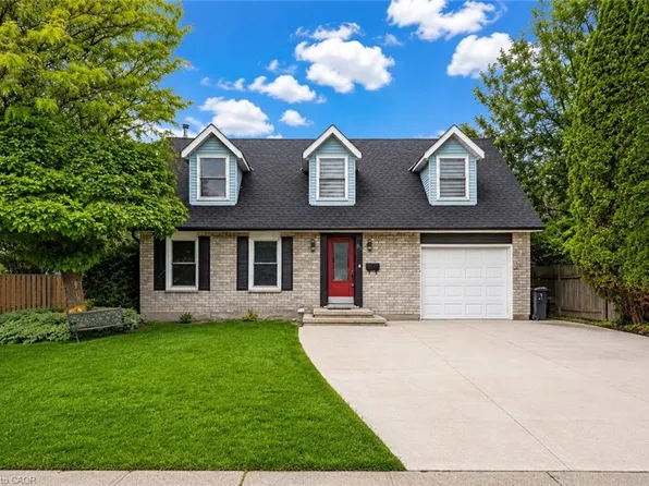 80 Hubert St, Cambridge, ON N3C 3T6