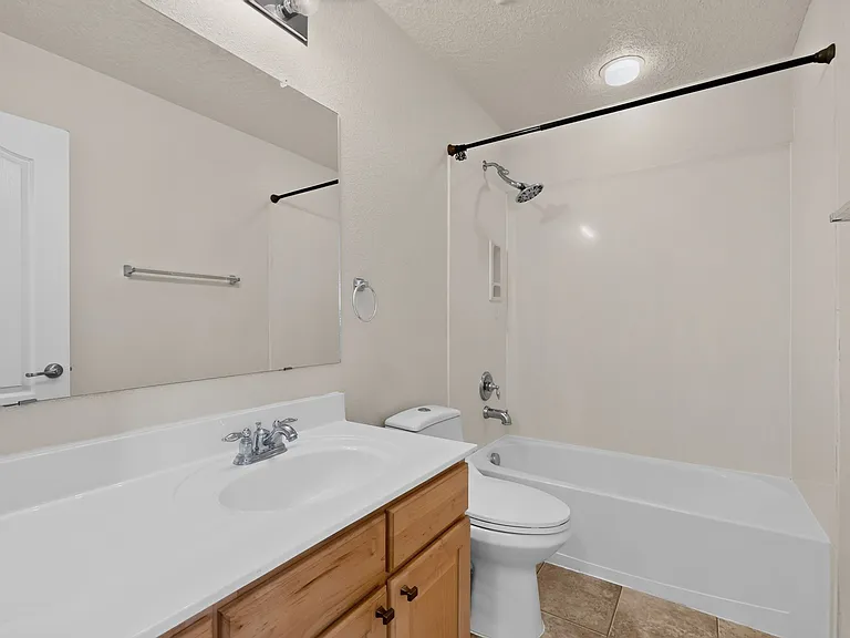 2323 Margarita Dr SE — Photo 31