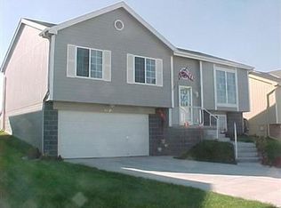 18723 U St, Omaha, NE 68135