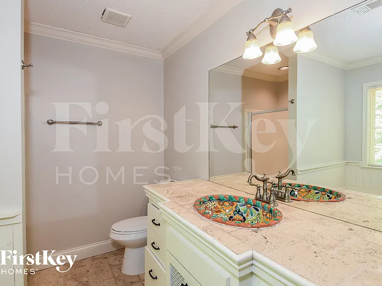 38 Michael Ct — Photo 10