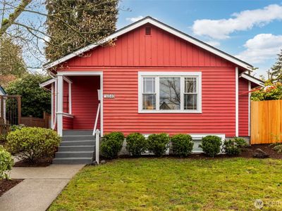 6040 42nd Avenue SW, Seattle, WA, 98136