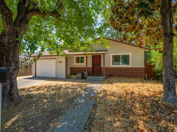 1655 Scottsdale Way, Red Bluff, CA 96080