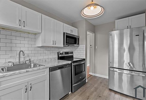 5th image of 7557 Haywood Dr