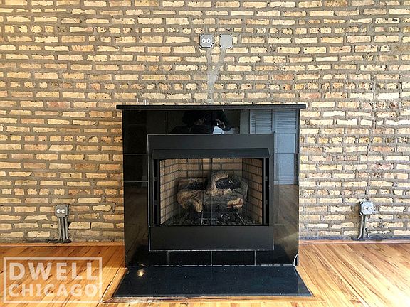 2nd image of 1644 W Greenleaf Ave #1642.5-2N