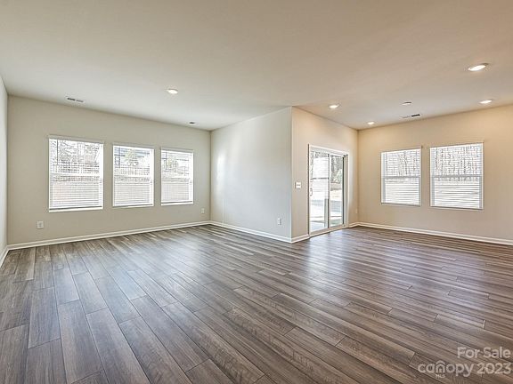5th image of 1604 Baymont Ct