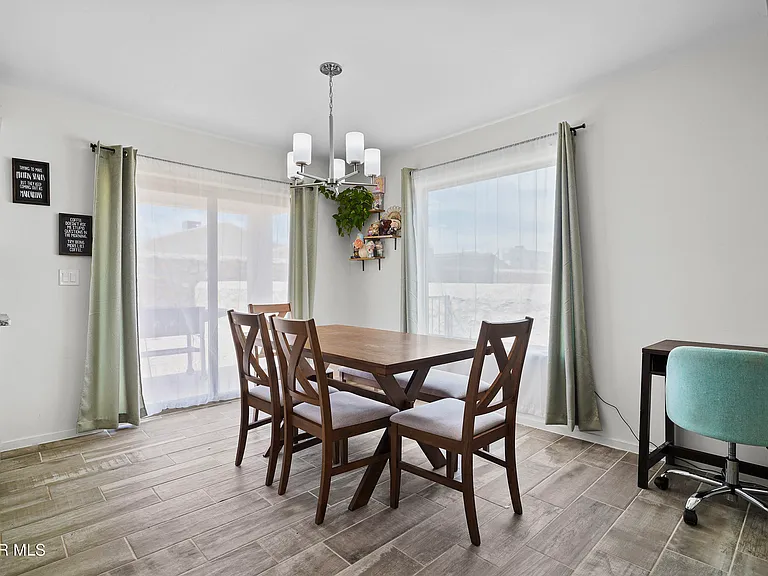 15220 Apex Ct — Photo 14