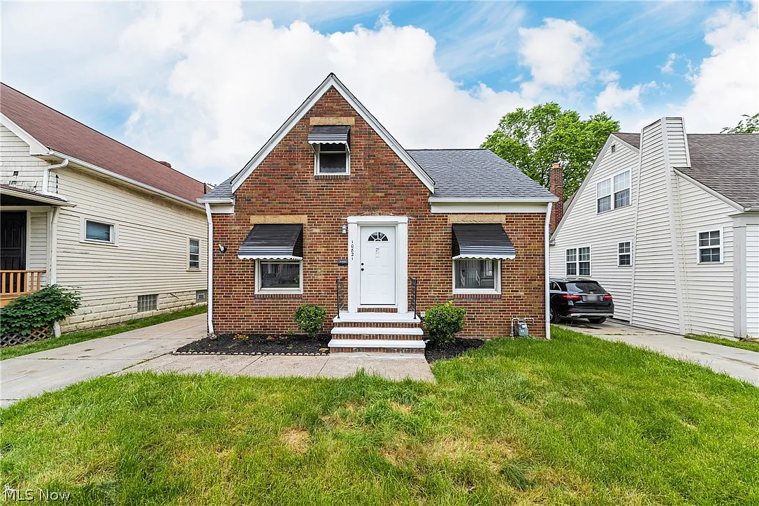 10821 Wadsworth Ave photo 1