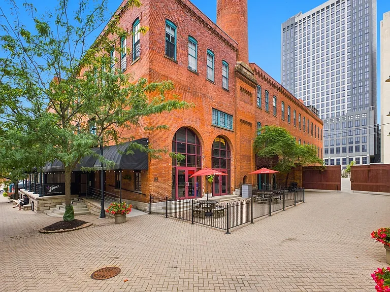55 W Livingston Ave #203 — Photo 1
