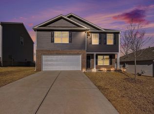 365 Valencia Cir, Wellford, SC 29385